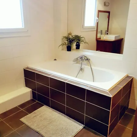 Family In 4 Bedrooms 别墅 昂蒂布