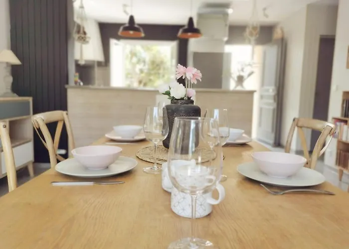 Family In 4 Bedrooms 别墅