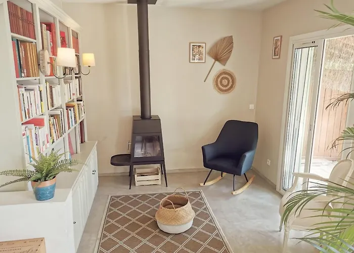 Family In 4 Bedrooms *