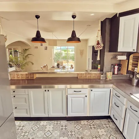 Family In 4 Bedrooms * Αντίμπ