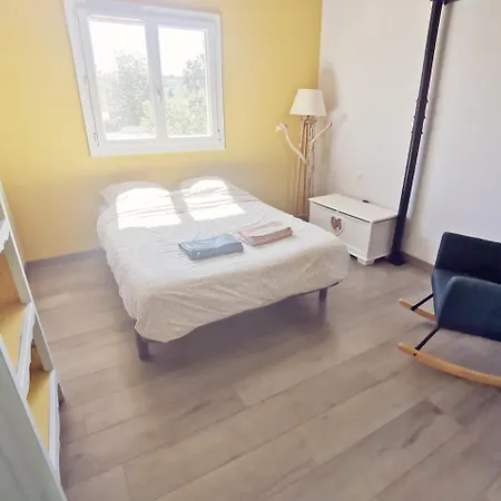 Family In 4 Bedrooms *