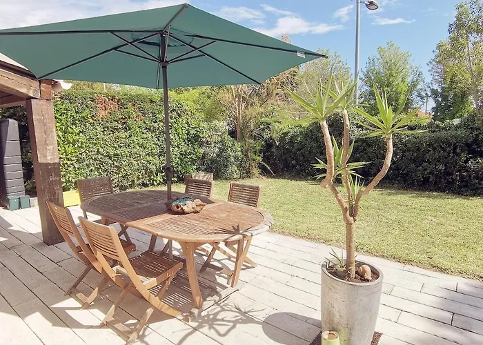 Family In 4 Bedrooms Antibes