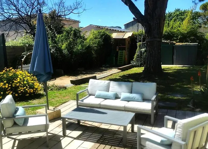 Family In 4 Bedrooms *